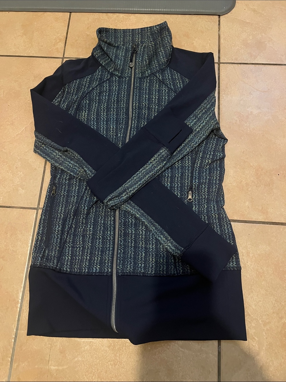 Lululemon Women’s Full-Zip Jacket Size 8